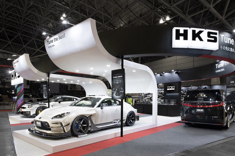 株式会社エッチ・ケー・エス 東京オートサロンブース 6枚目